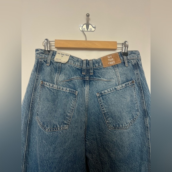 We The Free Lucky You Mid Rise Barrel Jeans
Size 28 - Picture 13 of 16